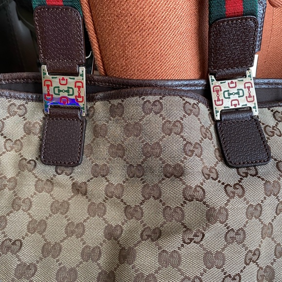 Cute Gucci tote. - Picture 3 of 12